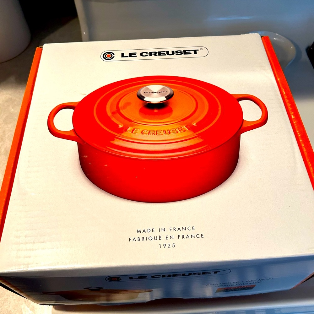 Le Creuset 3.5-qt Cast Iron Dutch Oven - NEW IN BOX
